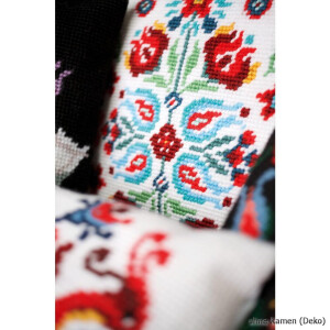 Cojín de tapicería Vervaco "Folklore blanco i", diseño de bordado dibujado