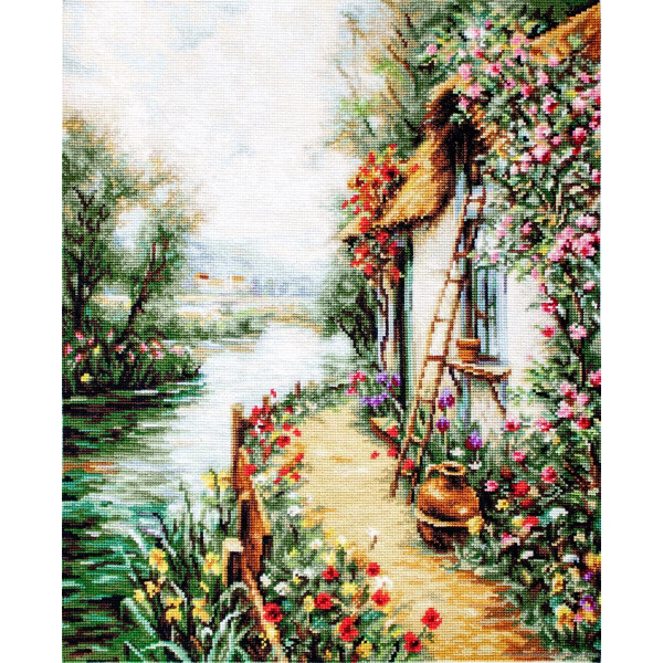 Une scène luxuriante et colorée au bord de la rivière montre un chemin bordé de fleurs lumineuses et de plantes vertes qui mène à une petite maison pittoresque au toit de chaume. Une échelle en bois est appuyée contre la maison, qui est recouverte de lianes fleuries. Ce moment pittoresque pourrait prendre vie grâce à un emballage de broderie riche en détails de Luca-s.