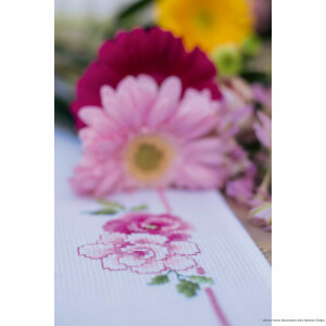 Vervaco table runner cross stitch kit "Classic flowers bouquet", counted, DIY