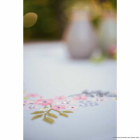 Набор для вышивания гладью напечатанный скатерти Vervaco "Цветы и листья", рисунок предварительно нарисован