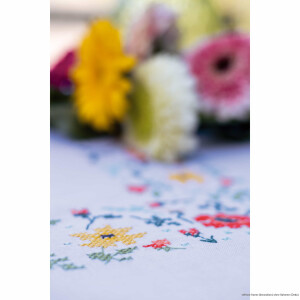 Vervaco bedrukt tafelkleed kruissteek set "verse bloemen", afbeelding voorgetekend