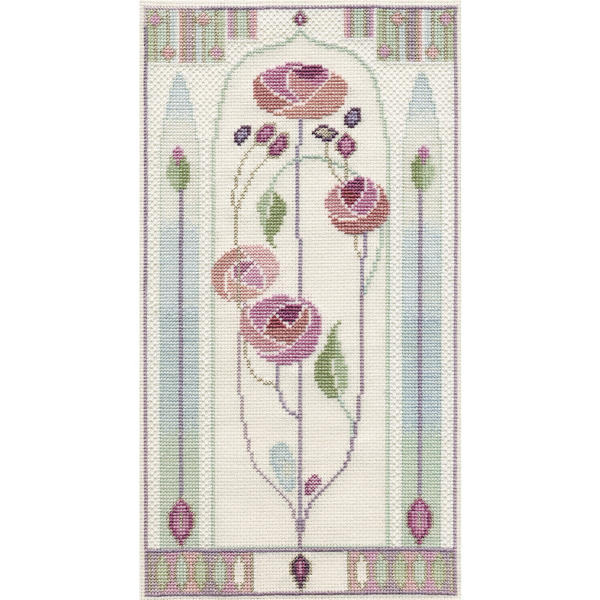 Une tapisserie verticale avec un motif floral...