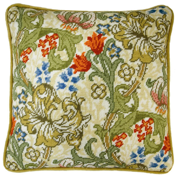 Набор подушек с гобеленовой вышивкой Bothy Threads "Золотая лилия", 35,5x35,5 см, TAC9, дизайн вышивки предварительно отпечатан
