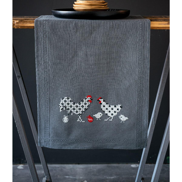 Vervaco stamped cross stitch kit tablechloth "Hahn und Henne", 40x100cm, DIY