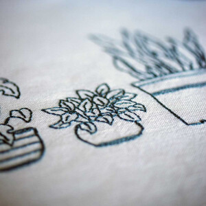 Vervaco Set de nappes au point de satin "Plantes dintérieur", motif de broderie pré-dessiné, 80x80cm