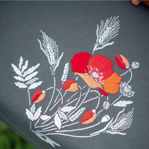 Vervaco stamped satin stitch kit tablechloth "Mohnblumen", 80x80cm, DIY