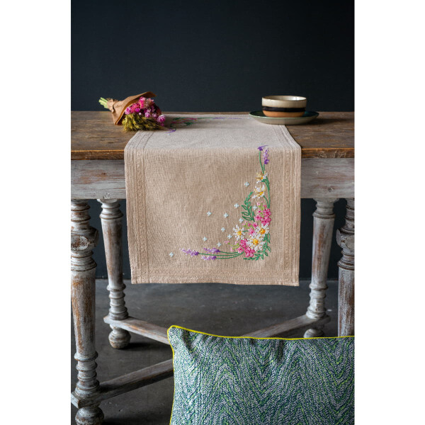 Vervaco stamped cross stitch kit tablechloth "Frühlingsblumen", 40x100cm, DIY