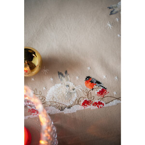 Vervaco Скатерть Набор для вышивания крестом "Снежный кролик и снегирь", дизайн вышивки предварительно нарисован, 80x80 см