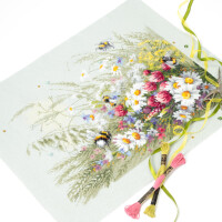Magic Needle Zweigart Edition counted cross stitch kit "Daisies and Clover", 40x30cm, DIY