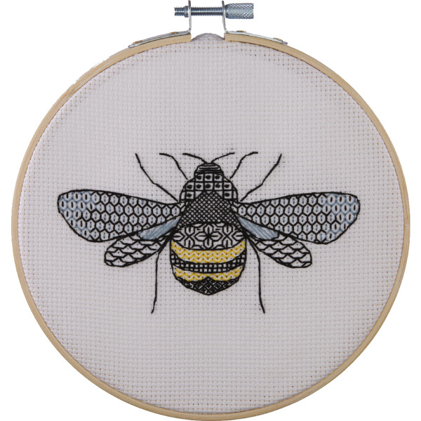 Anchor counted blackwork stitch kit "Bee", Diam 13cm, DIY