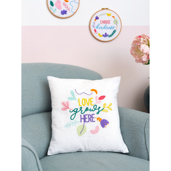 Anchor stamped cushion with cushion back freestyle stitch kit "Love Grows", 40x40cm, DIY