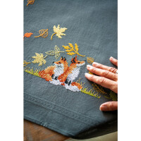 Vervaco stamped cross stitch kit tablechloth "foxes in autumn", 80x80cm, DIY