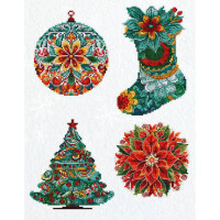 Ein gesticktes Bild mit vier farbenfrohen Weihnachtsmotiven: ein rundes Ornament mit aufwendigen Blumenmustern, ein mit festlichen Dekorationen geschmückter Strumpf, ein geschmückter Weihnachtsbaum und ein großer roter Weihnachtsstern. Diese farbenfrohe Stickpackung von Luca-s bietet eine Vielzahl leuchtender Farben, die perfekt für die Weihnachtszeit sind.