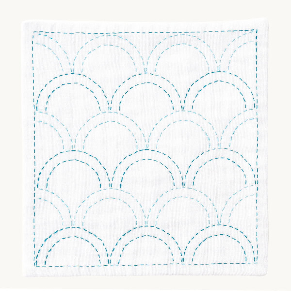 Olympus stamped Sashiko stitch kit "Handkerchief iine Seigaiha", 20x20cm, Original from Japan