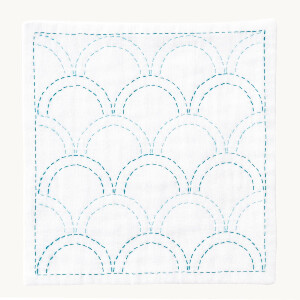 Olympus stamped Sashiko stitch kit "Handkerchief iine Seigaiha", 20x20cm, Original from Japan