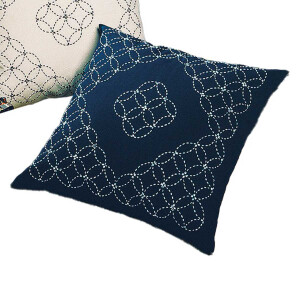 Olympus stamped Sashiko stitch kit "Cushion with...