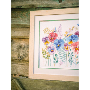 Vervaco counted cross stitch kit "Pansies and Grasses, Evenweave fabric", 29x28cm, DIY