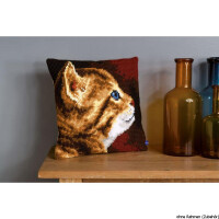 Подушка для вышивания крестом Vervaco "Кот наблюдает", дизайн вышивки предварительно нарисован