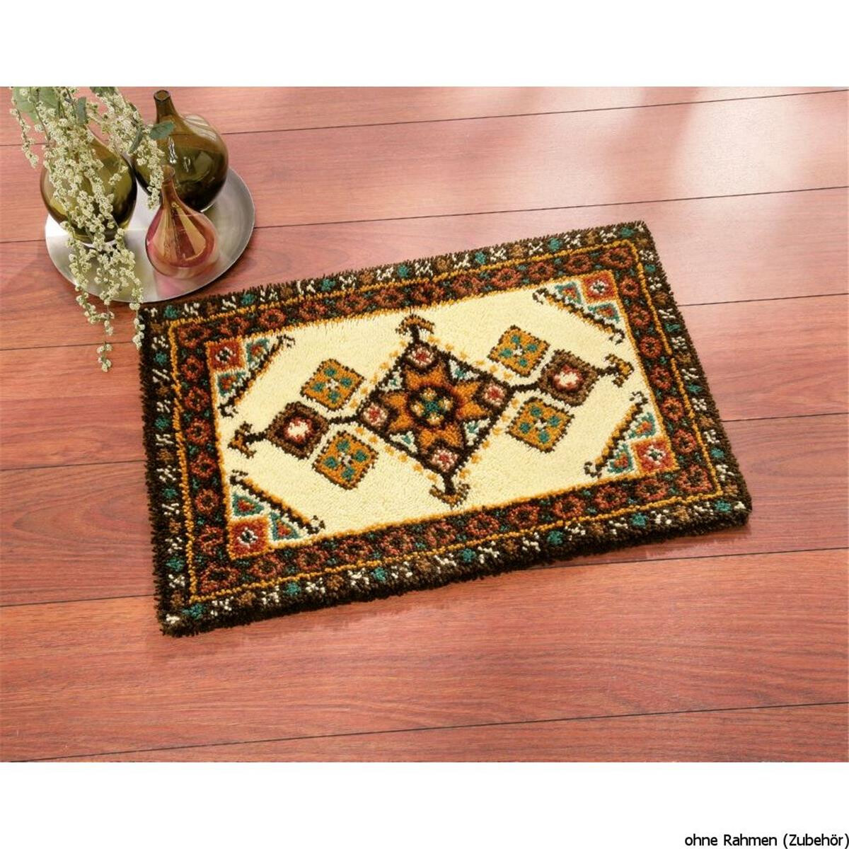 Buy Latch hook rug kit Inca geometry Vervaco, € 91,39